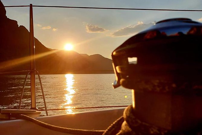 Sailing at Sunset on Lake Como: How to escape from daily routine - Key things that make this sail worth your evening