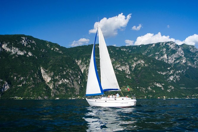 Sailing Experience on Lake Como with Private Skipper - On-board comforts that matter more than you expect