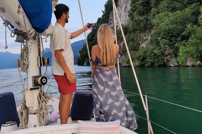 Sunset sailing on lake Como with Private Skipper - Where You Sail: Hidden Coves, Villas, and Towns (Route Can Shift)