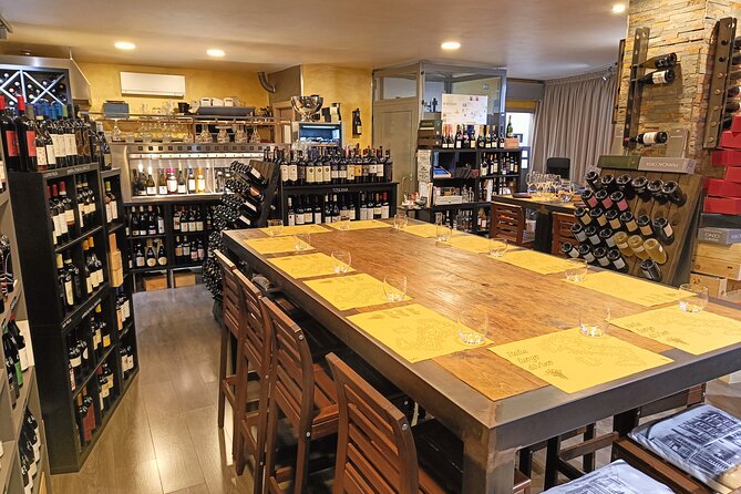 Taste of Lake Como: 4 Wines Paired with Local Cheese Charcuterie - Small Group Energy: Meet People Without Feeling Trapped