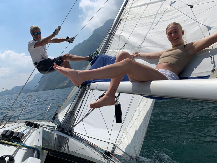 Valmadrera: Lake Como Sailing Trip with Prosecco and Snacks - Key Points You’ll Care About Before You Go