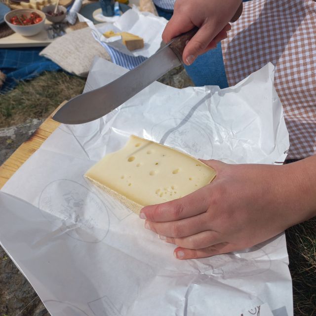 Varenna: Picnic Experience in the Italian Alps - Group size and guide vibe: why max 8 changes your experience